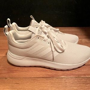 NEW Adidas Cloudfoam Womens Sneaker